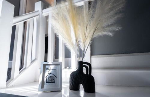 Casa Lobo's Beautiful Suites Apartment 1 free offroad parking - Foto 27