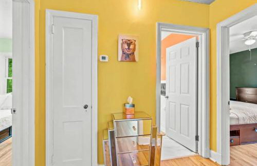 The Peacock House - Close to Restaurants and Shops - Foto 14