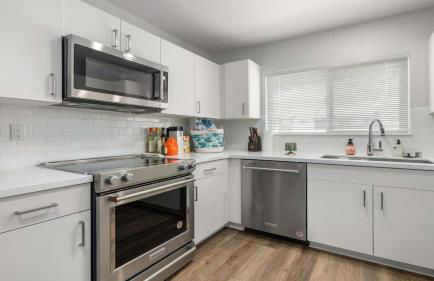 Newly Luxury Condo Oasis - Foto 2