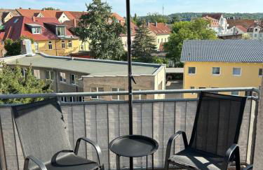 Schöne neue 4 Zimmer Wohnung mit Süd-Balkon bis 8 Personen - Foto 2