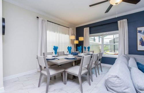 Luxurious Family-friendly 5 Bd 12 Guests w Screened Pool Close to Disney - Foto 50