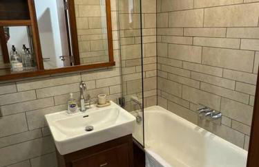 Modern Apt Cardiff City Centre - Prime Location - Foto 9