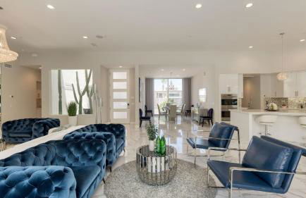 Pool • Hot Tub • Views Luxury Design Villa Valentina by AvantStay - Foto 19