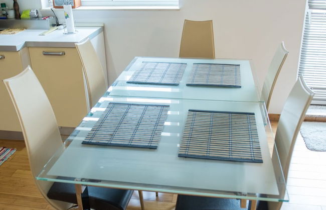 Luxury Apartment in City Center - Photo 10