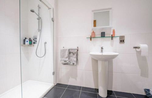 Highview House, Llandevaud - Foto 22