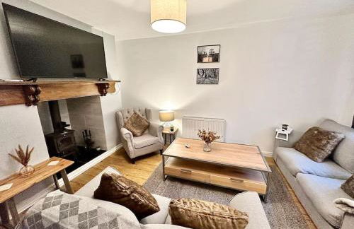 Cottage,Cinema Room,Log Burner - Photo 1