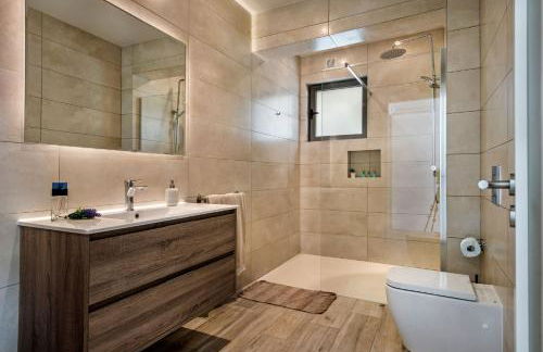 Dazzling Almancil Villa Villa Magorian 4 Bedrooms Spacious Furnished - Photo 9