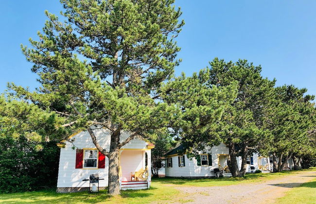 Green Gables Bungalow Court - Photo 19