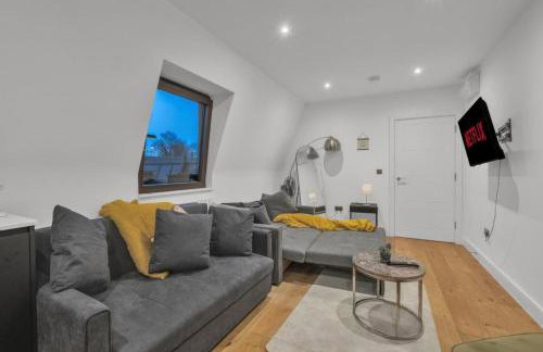 2 Bedroom Flat By Key Light Properties Short Lets & Serviced accommodation two minutes walk from Canada Water Station - Great for Contractors, Group and Family - Foto 29