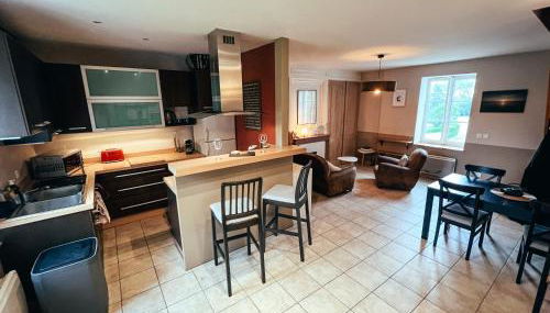 Appartement duplex chaleureux au calme - Foto 5, stove, minibar