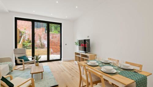 3 Bed House near Purley, by ARP Homes, Free Parking, Ideal for Long Stays & Insurance Bookings - Foto 5
