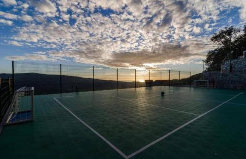 Breathtaking Scenic Villa with Pool - Photo 33