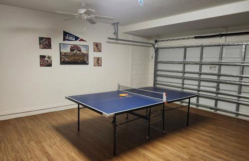 4BR Family Pool Home Minutes from Disney - Foto 16