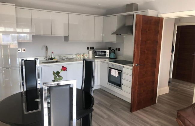 Lovely 2-bed Apartment in Brentwood - Foto 7