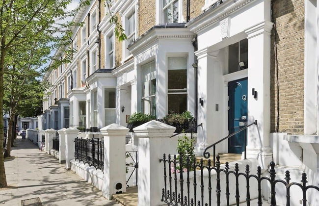 Gorgeous & Grand 5 Bed House, Holland Park - Photo 7