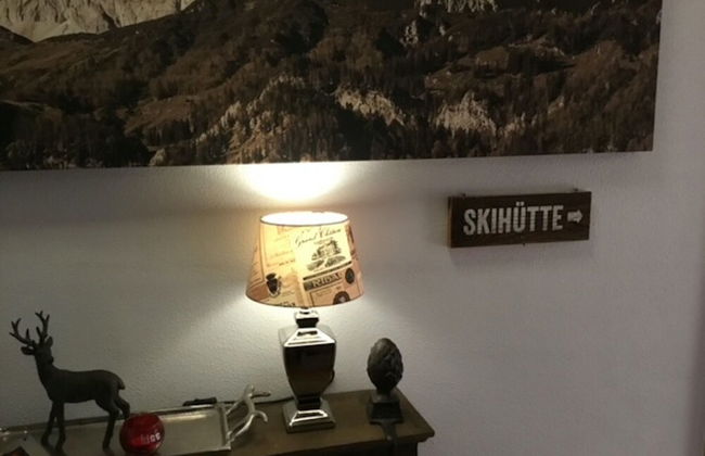 Unique & Exclusively Furnished Chalet near Ski Lift - Foto 23