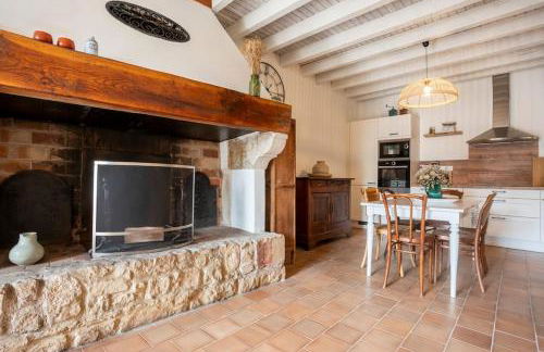 Maison typique et de caractère au cœur d'un des plus beaux villages de France - Foto 12