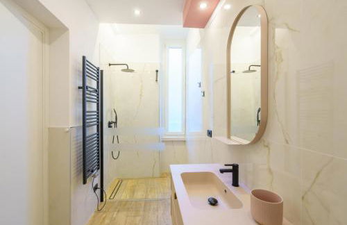 Lucy's Flowers - Photo 30