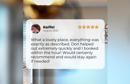 Luxury Balcony Penthouse with 4K TV and Soundbar - Foto 16