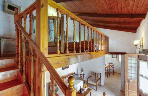 Traditional Home Vereniki With Heated Pool - BY APOKORONAS VILLAS - Foto 36