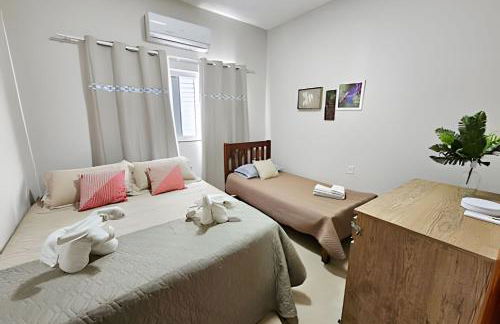 Casa ampla e confortável. Piscina e churrasqueira. - Foto 34