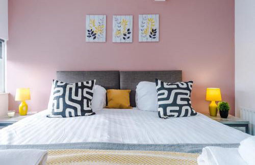 Luxury City Stay Coop Live & Etihad with Free Parking - Foto 13