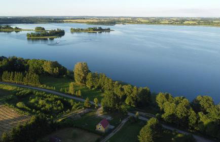 Mazurski Domek Papy Smerfa plaża pomost jezioro prywatny staw gospodarstwo pasieka - Foto 38