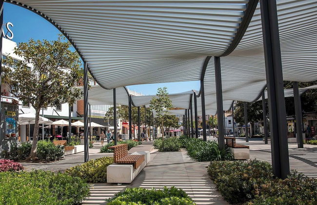 LaHola Glam Suites - Photo 60