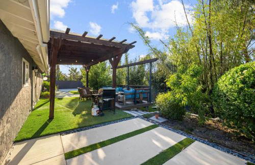 Modern Oceanside Stay with Yard & Laidback Vibes - Foto 11