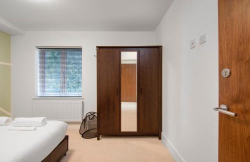 Luxury Apartment in Town Centre with Free Gated Parking - Foto 17