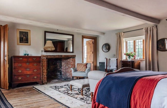 Lavish Tudor Estate Gardens - Sleeps 25 - Foto 21