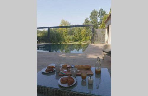 Un petit coin de Bali avec SPA et piscine privés - Foto 9