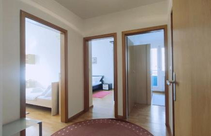 Kruge - 3 bedroom apartment & private garage - Photo 20