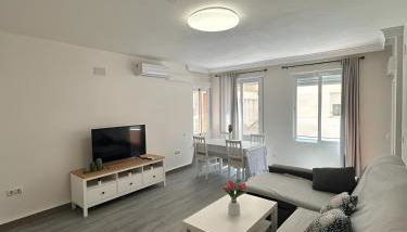 Mediterranean Breeze - Photo 2