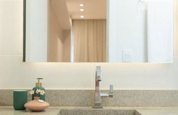 Na Beira da Praia - Conforto e vista privilegiada do 10º andar! - Foto 8