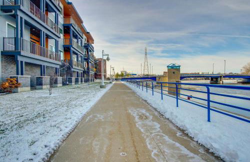 Modern South Pier Condo on Sheboygan River! - Foto 3