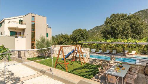 Six-Bedroom Holiday Home In Zagvozd - Foto 2