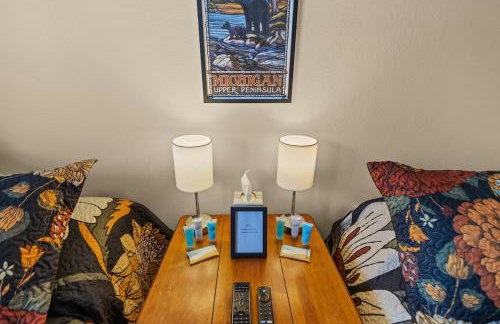 Game House in Royal Oak with Tiki Hut Dog Friendly - Foto 43