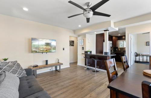 Windansea Coastal Haven - Steps to Beach - Foto 4