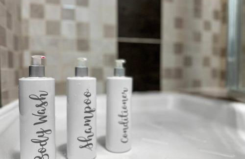 Small Studio Suite w VIP lounge access-Maerdy - Foto 14