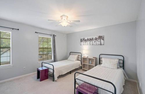 Townhome - Convenient Location - Foto 5