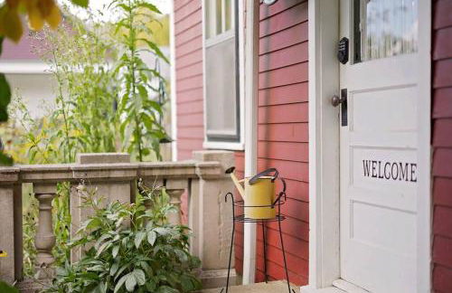 Boho Garden Bungalow Near IU, Downtown, EV Level 2 Station - Foto 2