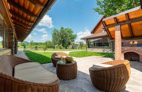 Pet Friendly Home In Debelo Brdo With Sauna - Photo 15