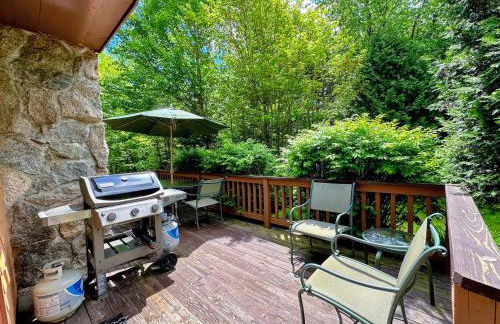 FC17 Stylishly renovated Forest Cottage walk to ski trails wifi cable ping pong AC - Foto 6