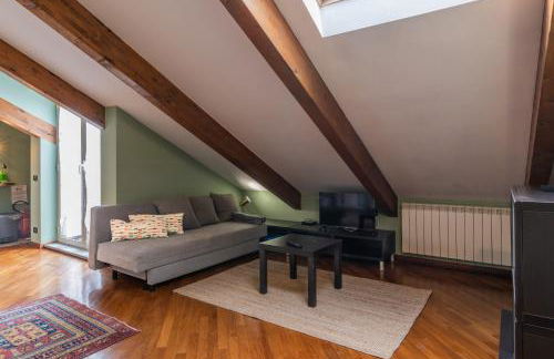 STAGABIN La Mansarda Panoramica Un Rifugio di Eleganza e Tranquillità - Foto 5