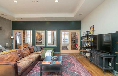 Broadway Penthouse Above Live Music & Bars - Foto 15