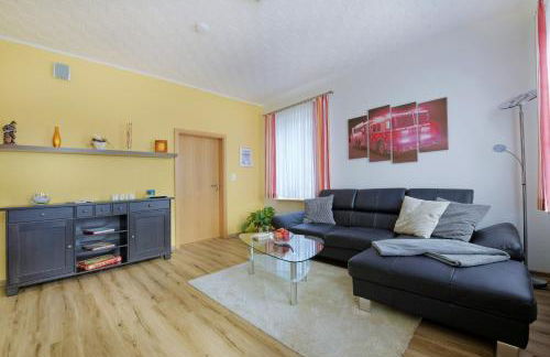 Moderne Fewo "Feuerwache" direkt am Elbdeich bei Moldenhauer - Photo 1