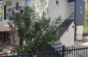 Apartments Glibić - Photo 1