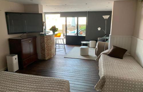 Apartamento con piscina y barbacoa cerca de Barcelona - Foto 17