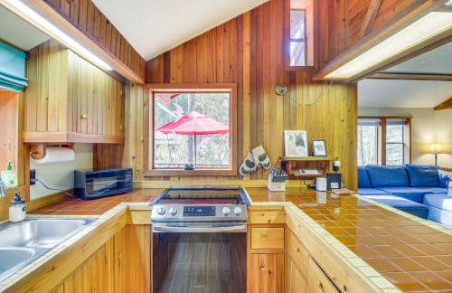 Griz Den Cabin with 2 King Beds Near Glacier! - Photo 12